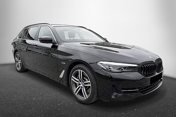 BMW 530e 13 of 30