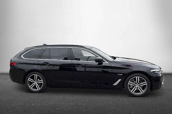 BMW 530e 5 of 30