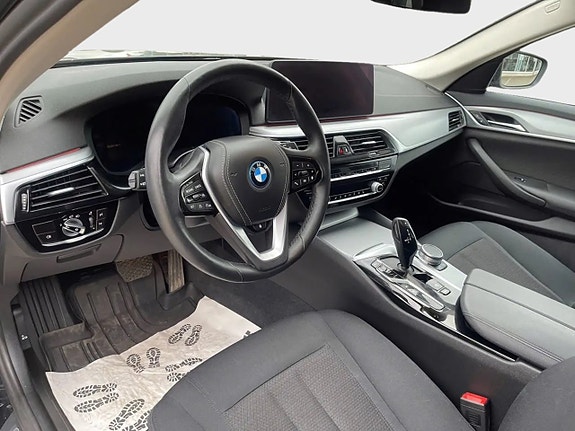 BMW 530e 20 of 30