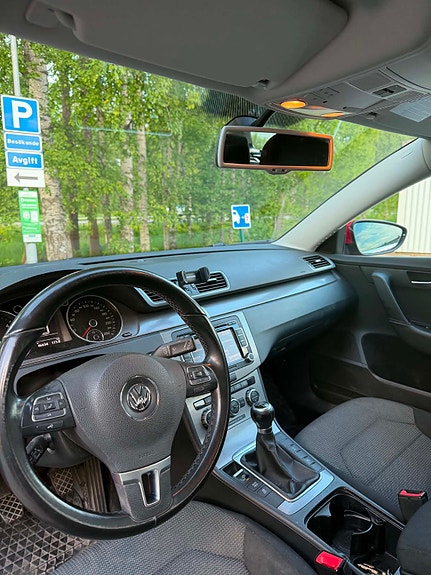 Volkswagen Passat 4 of 5