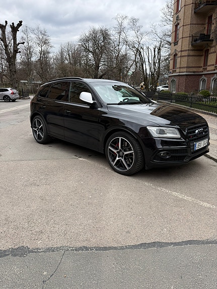 Audi SQ5 3 of 5