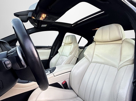 BMW M5 19 of 30