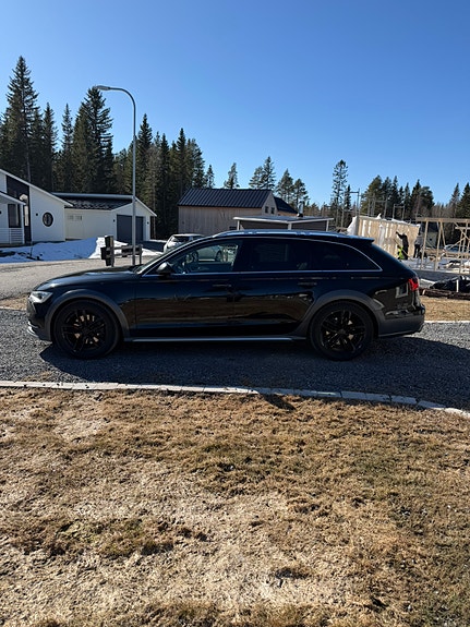 Audi A6 allroad 2 of 7