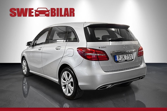 Mercedes-Benz B200 5 of 5