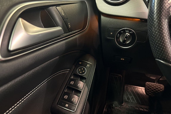 Mercedes-Benz B200 19 of 19