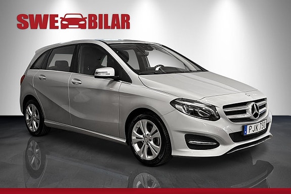 Mercedes-Benz B200 3 of 5