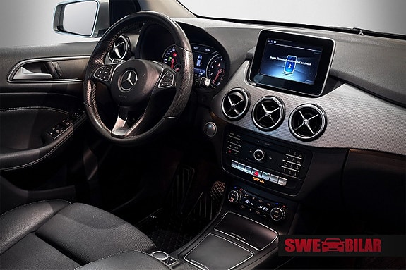 Mercedes-Benz B200 14 of 19