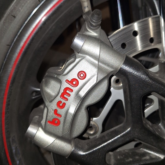 Triumph STREET  LE RS 5 of 9