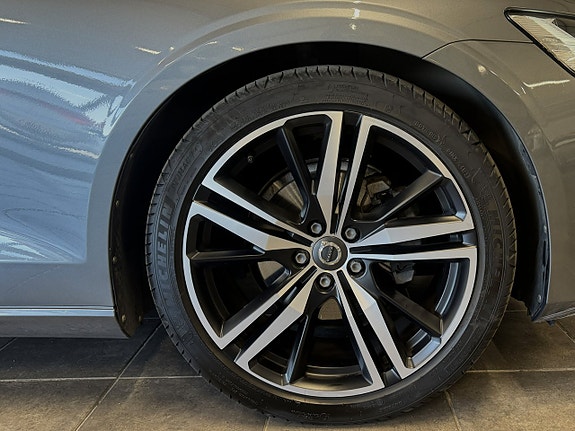 Volvo V60 14 of 26