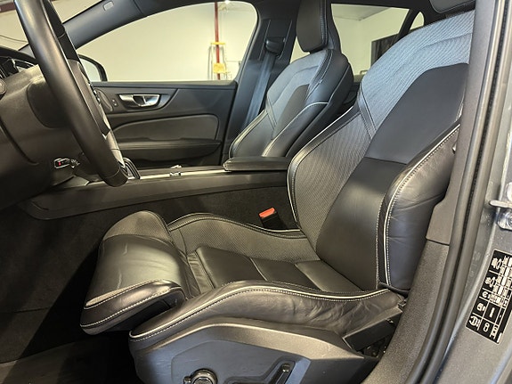Volvo V60 16 of 26