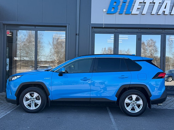 Toyota RAV4 10 of 19