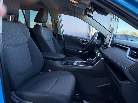 Toyota RAV4 15 of 19