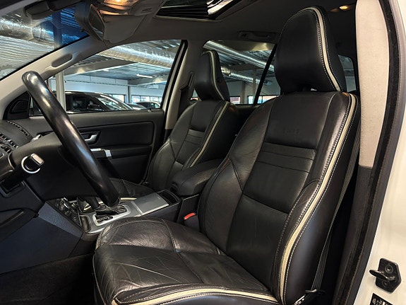 Volvo XC90 12 of 26