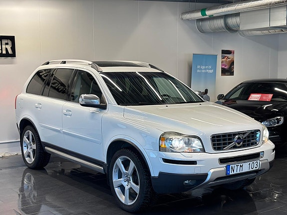 Volvo XC90 4 of 26