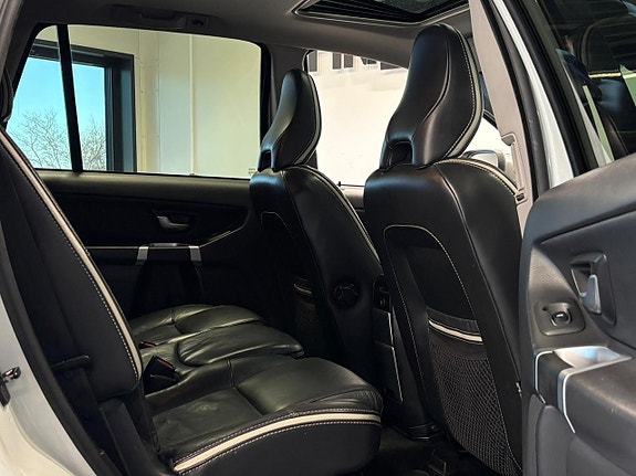 Volvo XC90 25 of 26