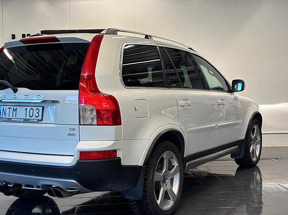 Volvo XC90 8 of 26