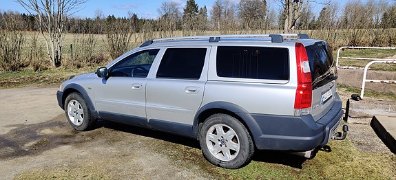 Volvo XC70 3 of 5