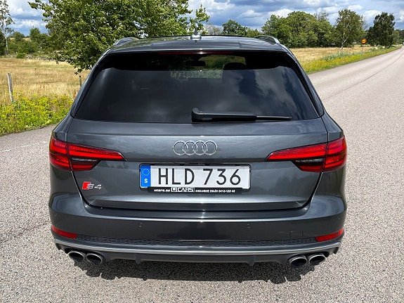 Audi S4 5 of 26