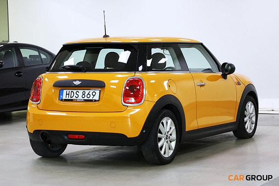 MINI One 6 of 17