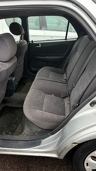 Toyota Corolla 6 of 7