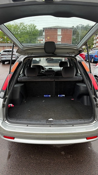 Toyota Corolla 4 of 7