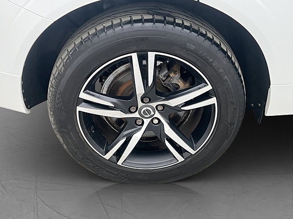 Volvo XC60 30 of 30