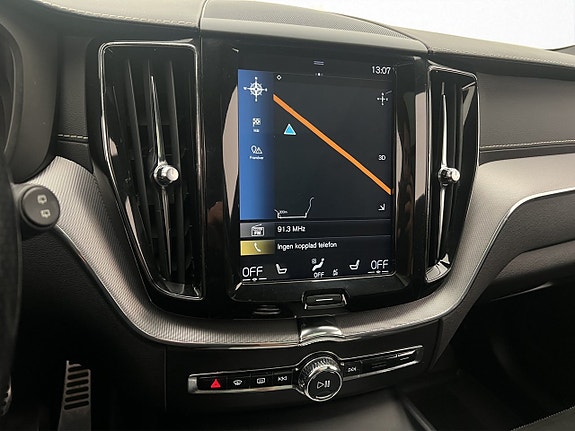 Volvo XC60 16 of 30