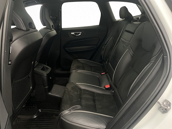Volvo XC60 24 of 30