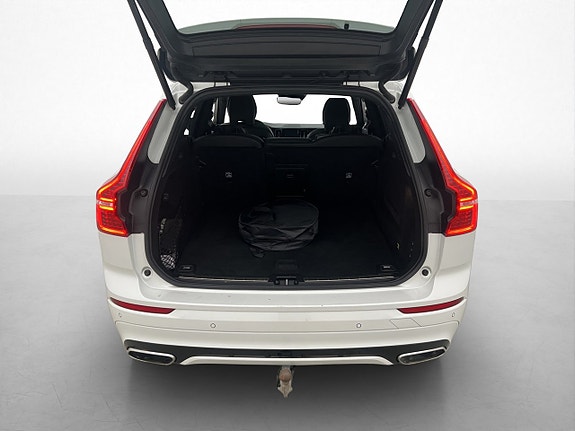 Volvo XC60 25 of 30