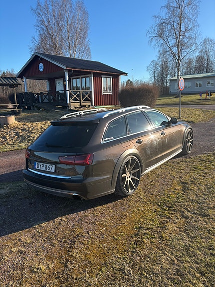 Audi A6 allroad 2 of 5