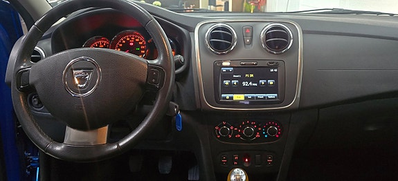 Dacia Sandero Stepway 2 of 5