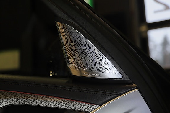BMW M550d 12 of 19