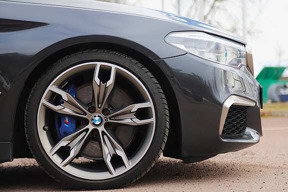 BMW M550d 5 of 5