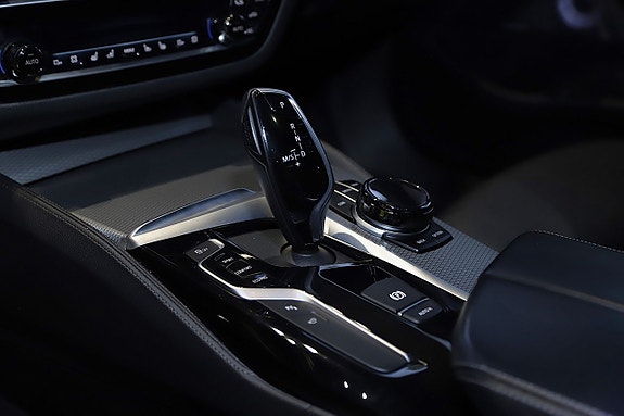 BMW M550d 9 of 19