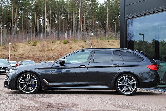 BMW M550d 2 of 5