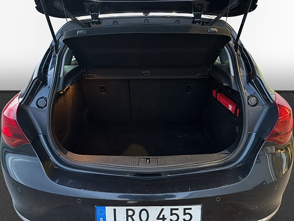Opel Astra 8 of 11