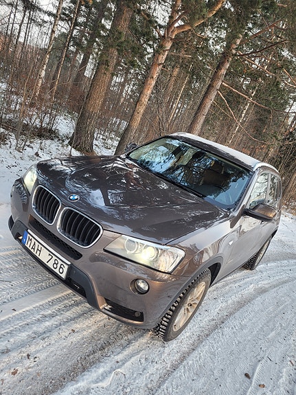 BMW X3 2 of 11