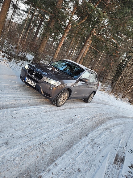 BMW X3 3 of 11