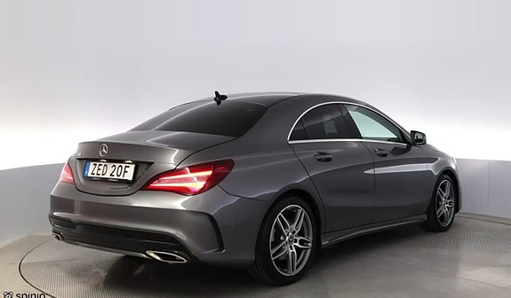Mercedes-Benz CLA200 3 of 5