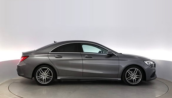 Mercedes-Benz CLA200 2 of 5
