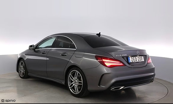 Mercedes-Benz CLA200 4 of 5