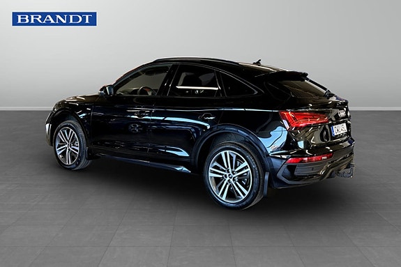 Audi Q5 2 of 5