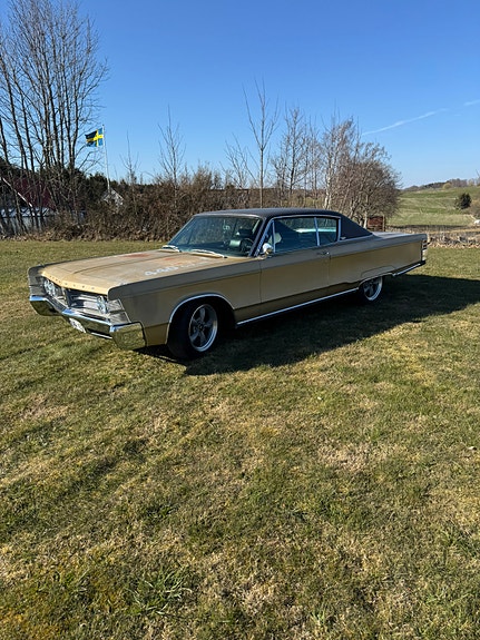 Chrysler New Yorker 4 of 9