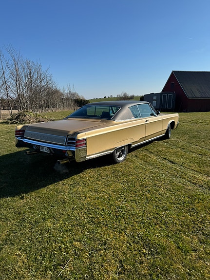 Chrysler New Yorker 3 of 9