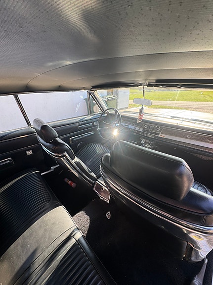Chrysler New Yorker 7 of 9