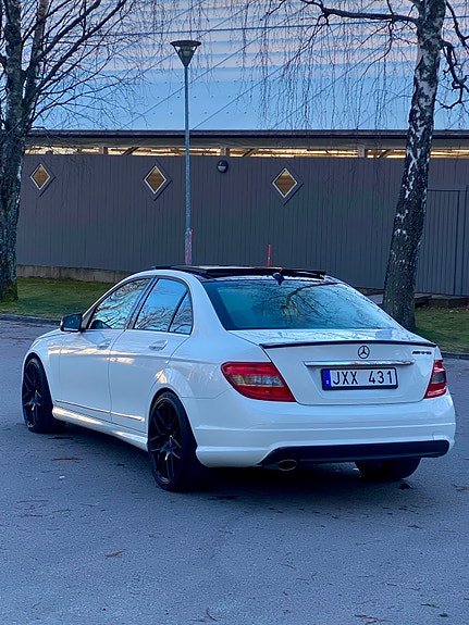 Mercedes-Benz C180 5 of 5