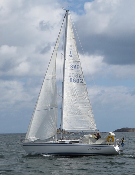Linjett 32 med 30 hk motor 2 of 5