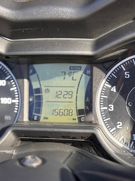 Yamaha Xmax 300 4 of 5