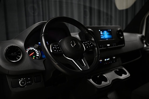 Mercedes-Benz Sprinter 317 12 of 27