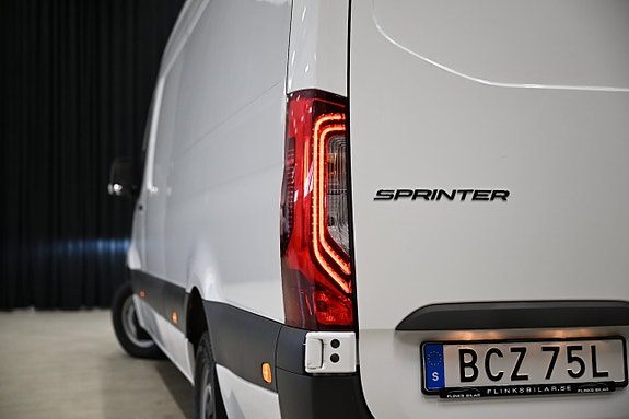 Mercedes-Benz Sprinter 317 11 of 27
